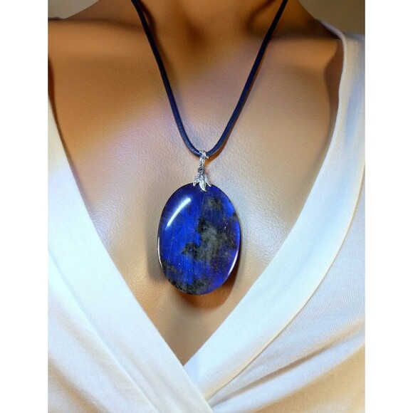 Big Blue Spectrolite Labradorite  - Sterling Silver Botanical Blue Cord Necklace - Picture 1 of 5